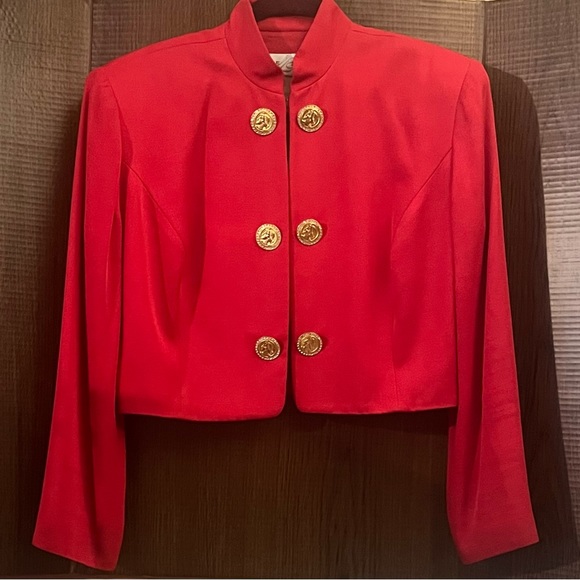 Red Jacket Gold Coin buttons • Lillie Rubin • short women’s jacket - Picture 4 of 5